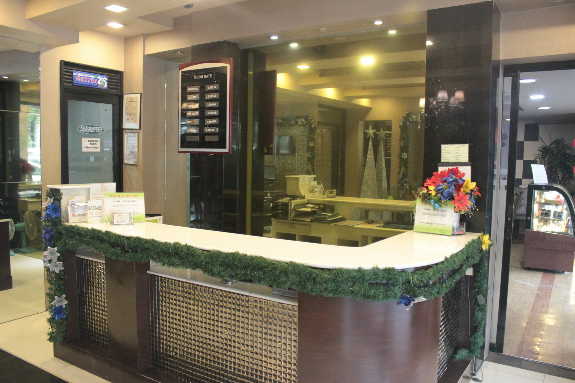 Pghi Hotel Quezon City Exterior foto